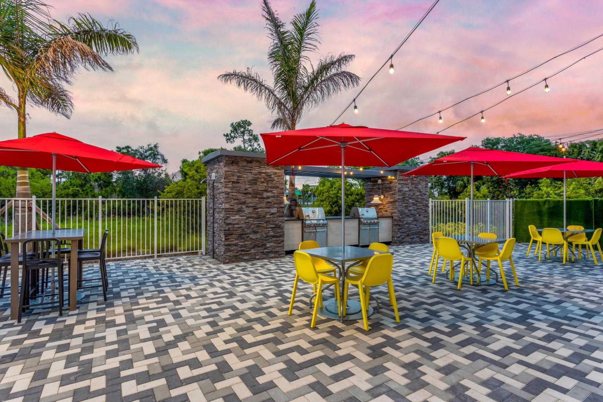 West Vero Corridor Home2 Suites By Hilton Vero Beach I-95 מראה חיצוני תמונה